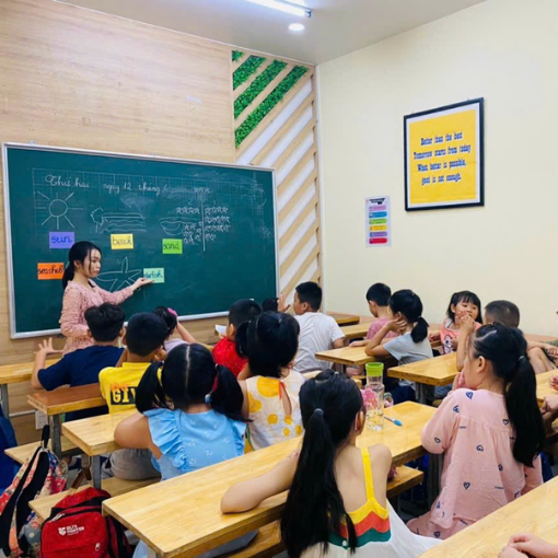 Trung tâm DanhLingo - Nơi học tiếng Anh tại Quận 7 hiệu quả 3 danhlingo giao vien nuoc ngoai 9