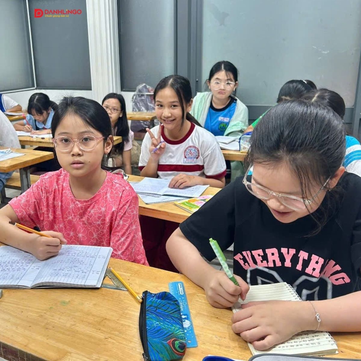 luyen thi jlpt tai quan 7 cung trung tam danhlingo 05